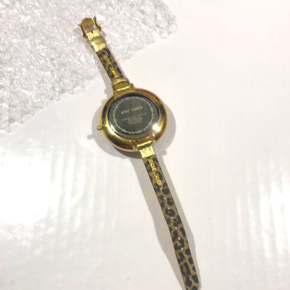 Rare large lucite vintage watch 💎 - Picture 5 of 6